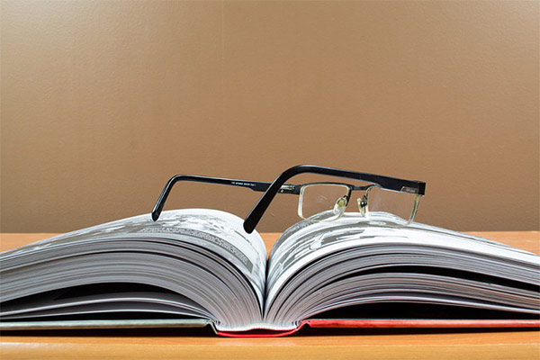 閱讀寫(xiě)作新思路！遇到“網(wǎng)絡(luò )手機電腦”話(huà)題秒提分！